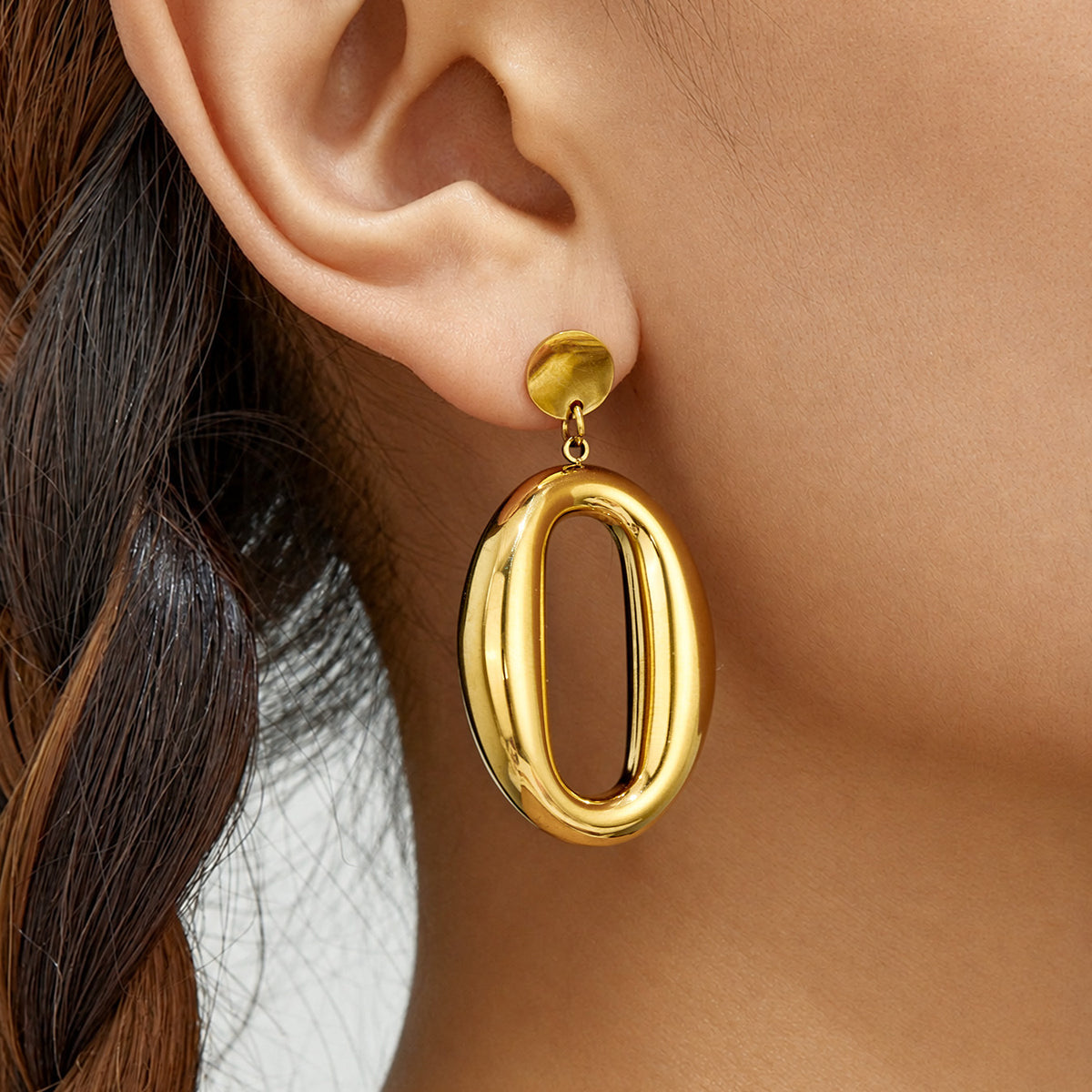 Oval drop earrings — waterproof, tarnish-free PVD gold-plated stainless steel